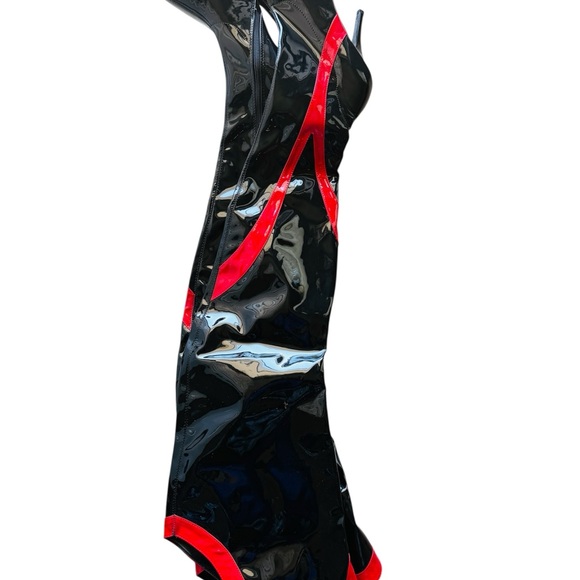 New Black and Red patent Women's 40 inch waist high Boots size 44/46 - Picture 1 of 8
